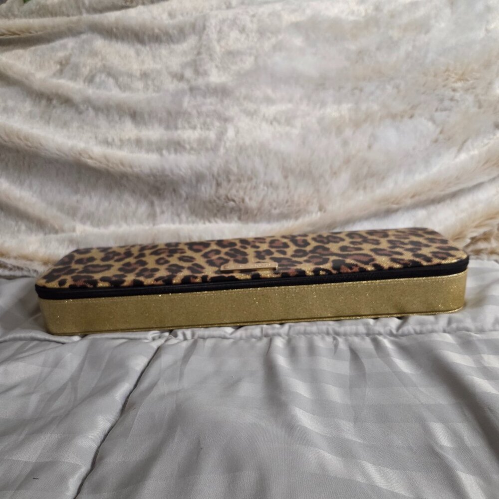Marc Jacobs Jungle Leopard Print Cosmetic Train Case - Picture 3 of 10